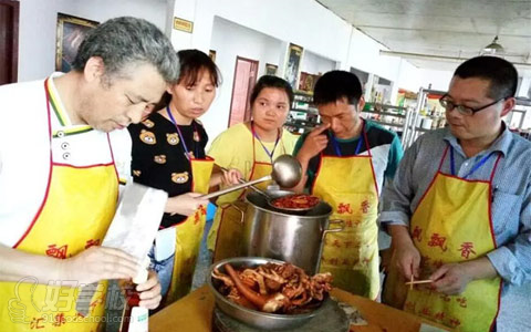 武汉卤菜技术培训-武汉香品四季小吃培训学校